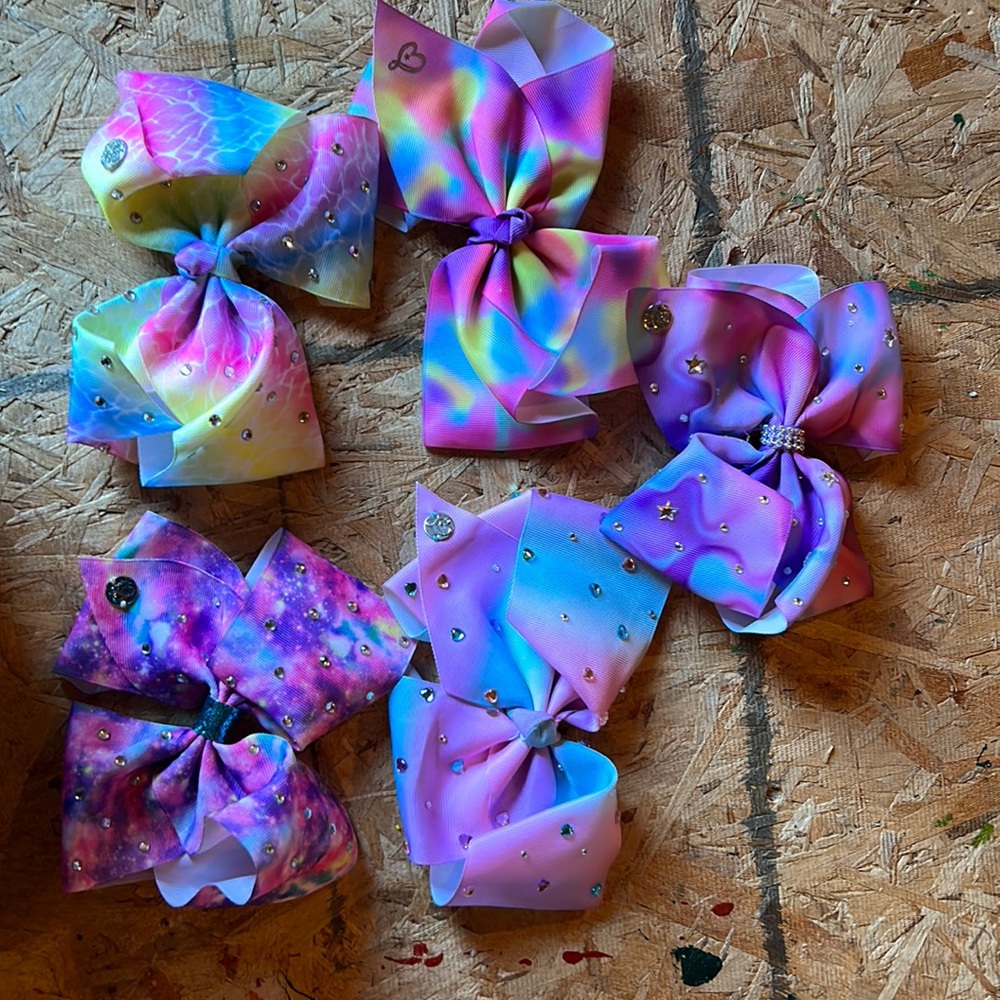 Jojo bows
